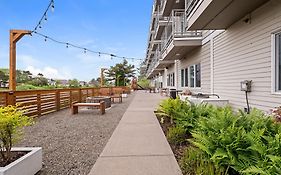 River Inn At Seaside